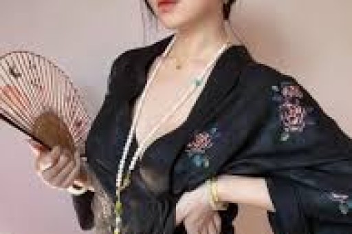 2024年最新吃瓜群：与美女们共享八卦乐趣！